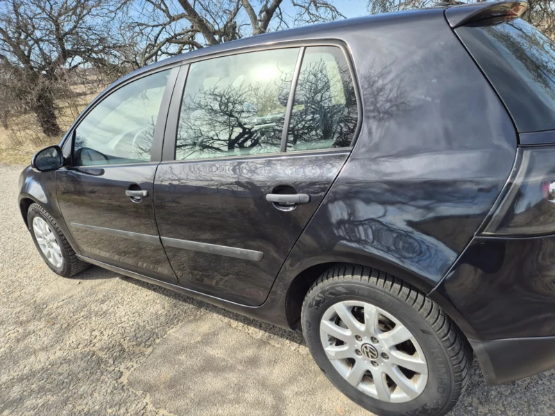 VW Golf 1.9 TDI, снимка 5 - Автомобили и джипове - 49426887