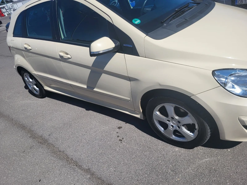 Mercedes-Benz B 180 Фабричен метан , снимка 7 - Автомобили и джипове - 50843004