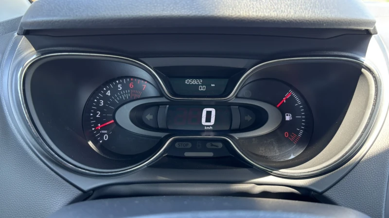 Renault Captur ZEN TCe 90, снимка 10 - Автомобили и джипове - 51535627