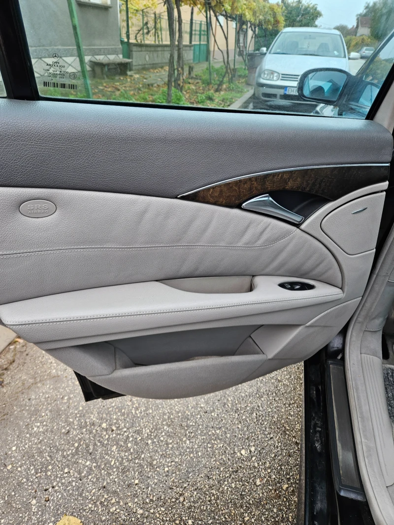 Mercedes-Benz E 270 Авангард , снимка 9 - Автомобили и джипове - 52395957