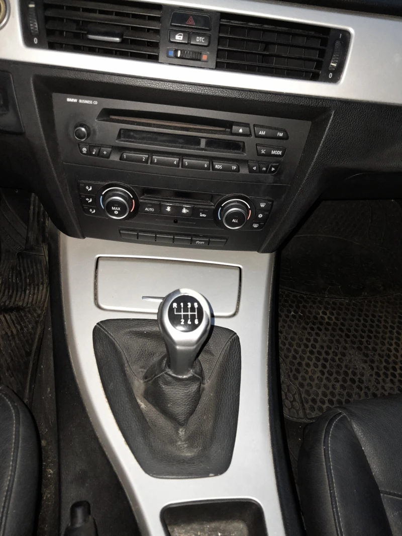 BMW 320 2.0, снимка 9 - Автомобили и джипове - 52473023