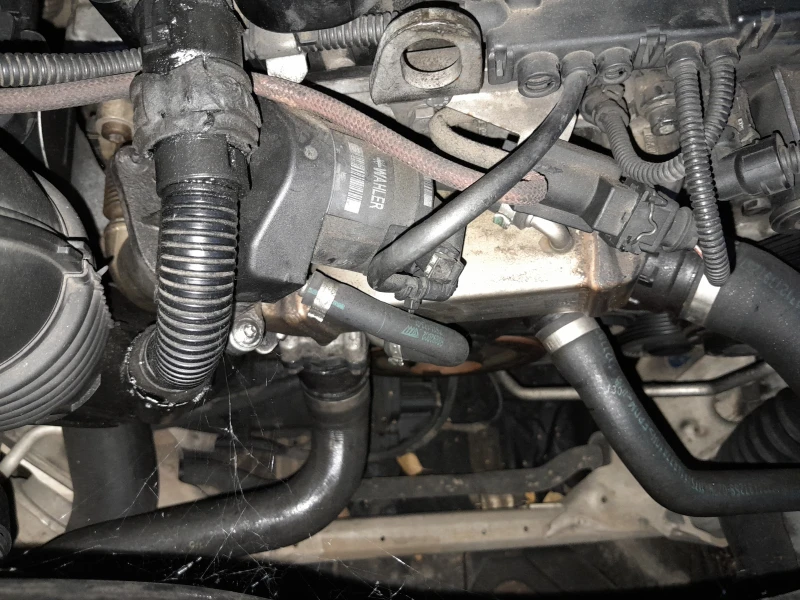 BMW 320 2.0, снимка 15 - Автомобили и джипове - 52473023