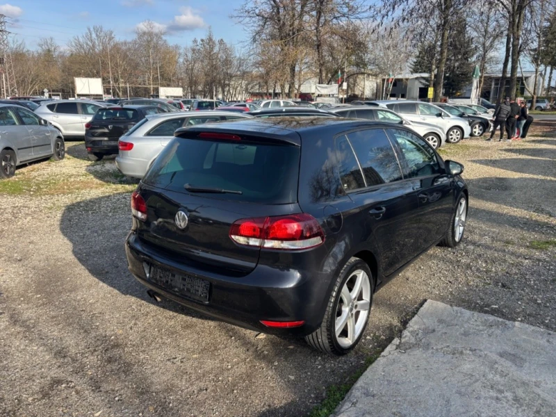 VW Golf Алкантара, снимка 5 - Автомобили и джипове - 52653441