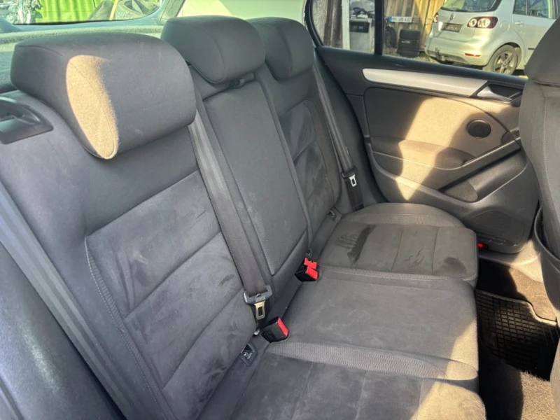 VW Golf Алкантара, снимка 7 - Автомобили и джипове - 52653441