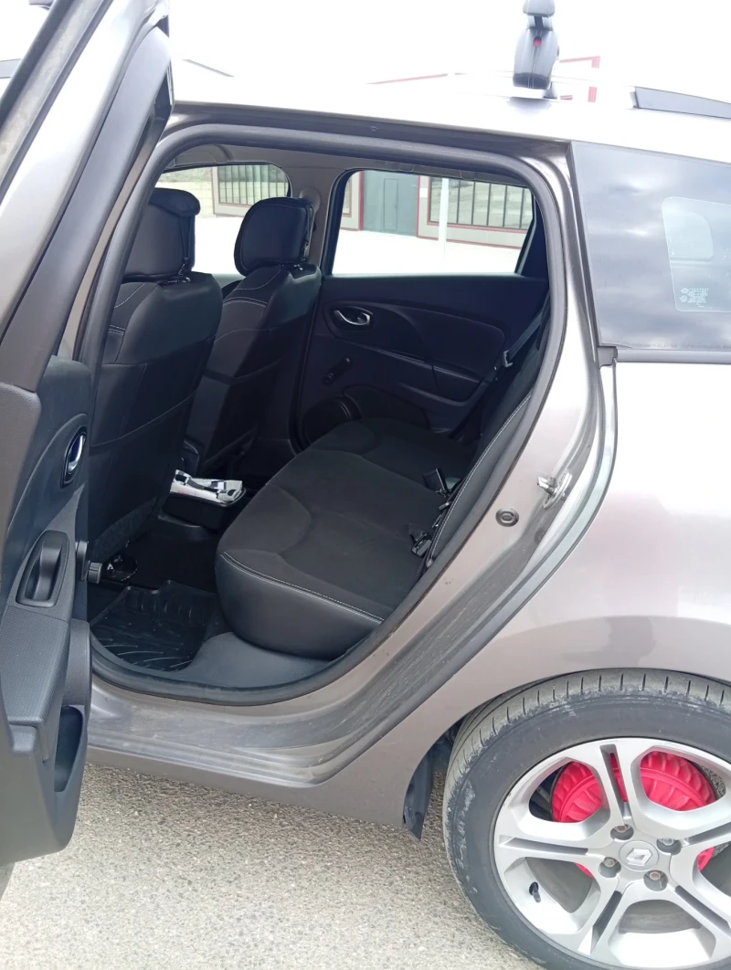 Renault Clio Grandtour 1.5DCI, снимка 10 - Автомобили и джипове - 52874105