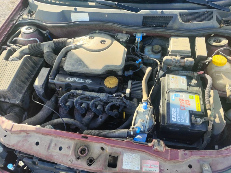 Opel Astra 1.6i mono, снимка 9 - Автомобили и джипове - 53096370