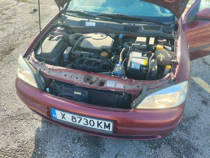 Opel Astra 1.6i mono, снимка 11 - Автомобили и джипове - 53096370