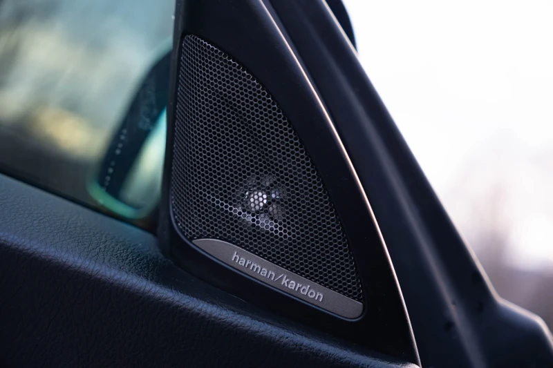 BMW 120 Germany/M-packet/Harman/Kardon, снимка 11 - Автомобили и джипове - 53406195