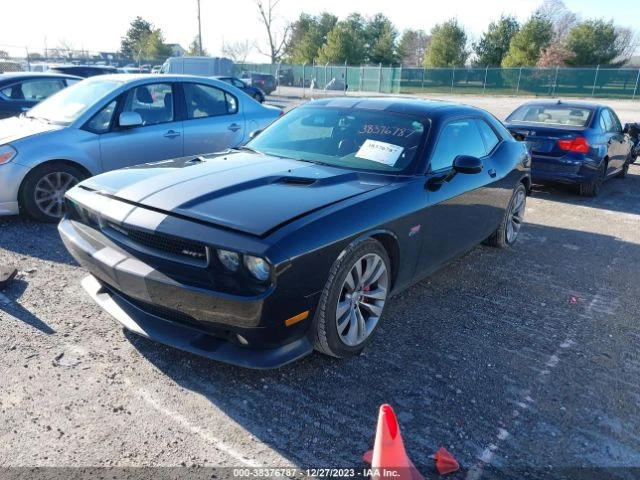 Dodge Challenger SRT8, снимка 1 - Автомобили и джипове - 48598902