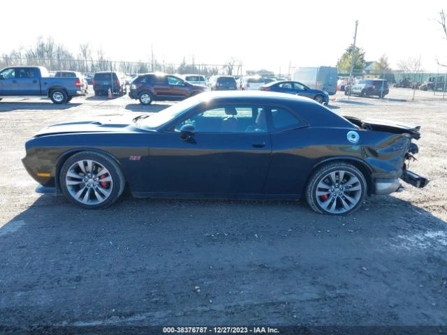 Dodge Challenger SRT8, снимка 13 - Автомобили и джипове - 48598902