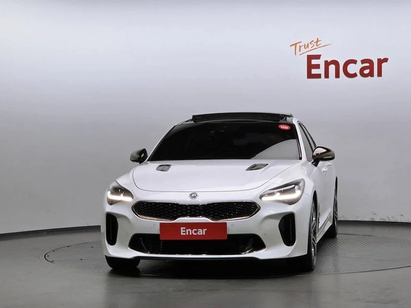 Kia Stinger 3.3 Turbo 2WD| 365к.с., снимка 3 - Автомобили и джипове - 56105087
