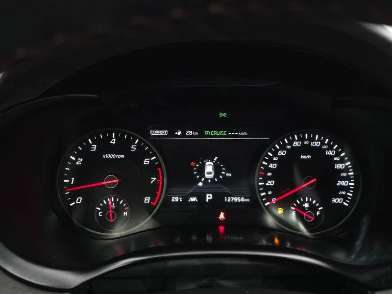 Kia Stinger 3.3 Turbo 2WD| 365к.с., снимка 8 - Автомобили и джипове - 56105087