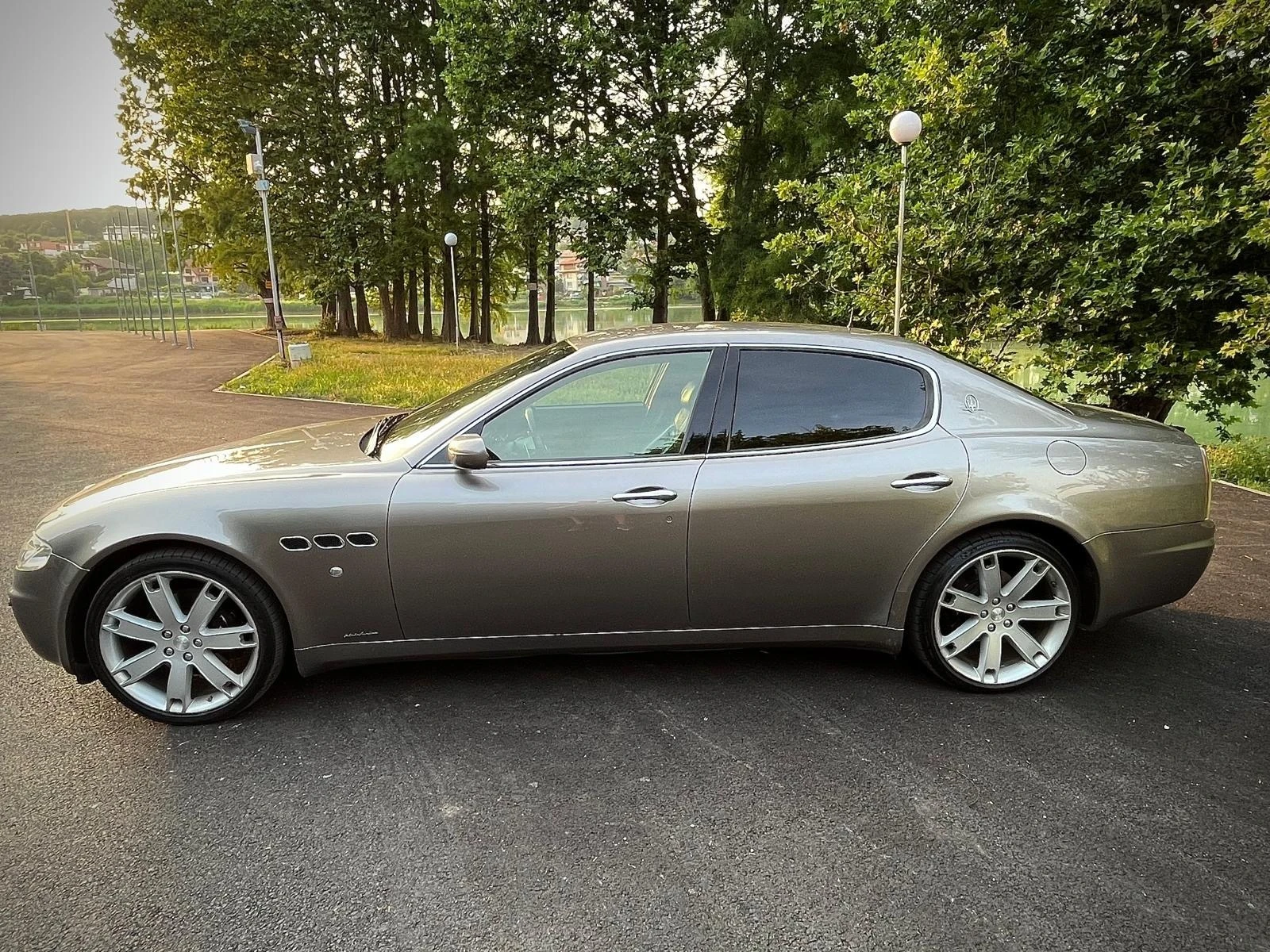 Maserati Quattroporte 4.2 V8 - изображение 2