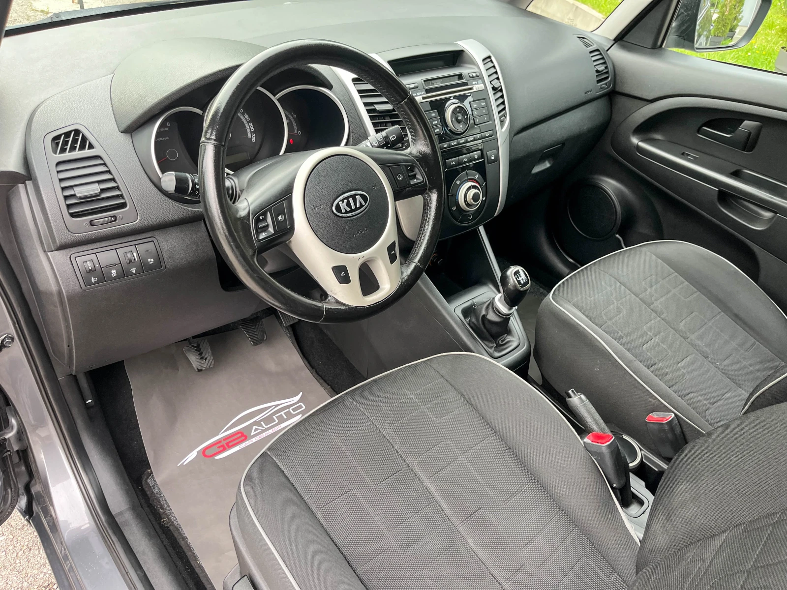 Kia Venga 1.4D-90кс - изображение 9