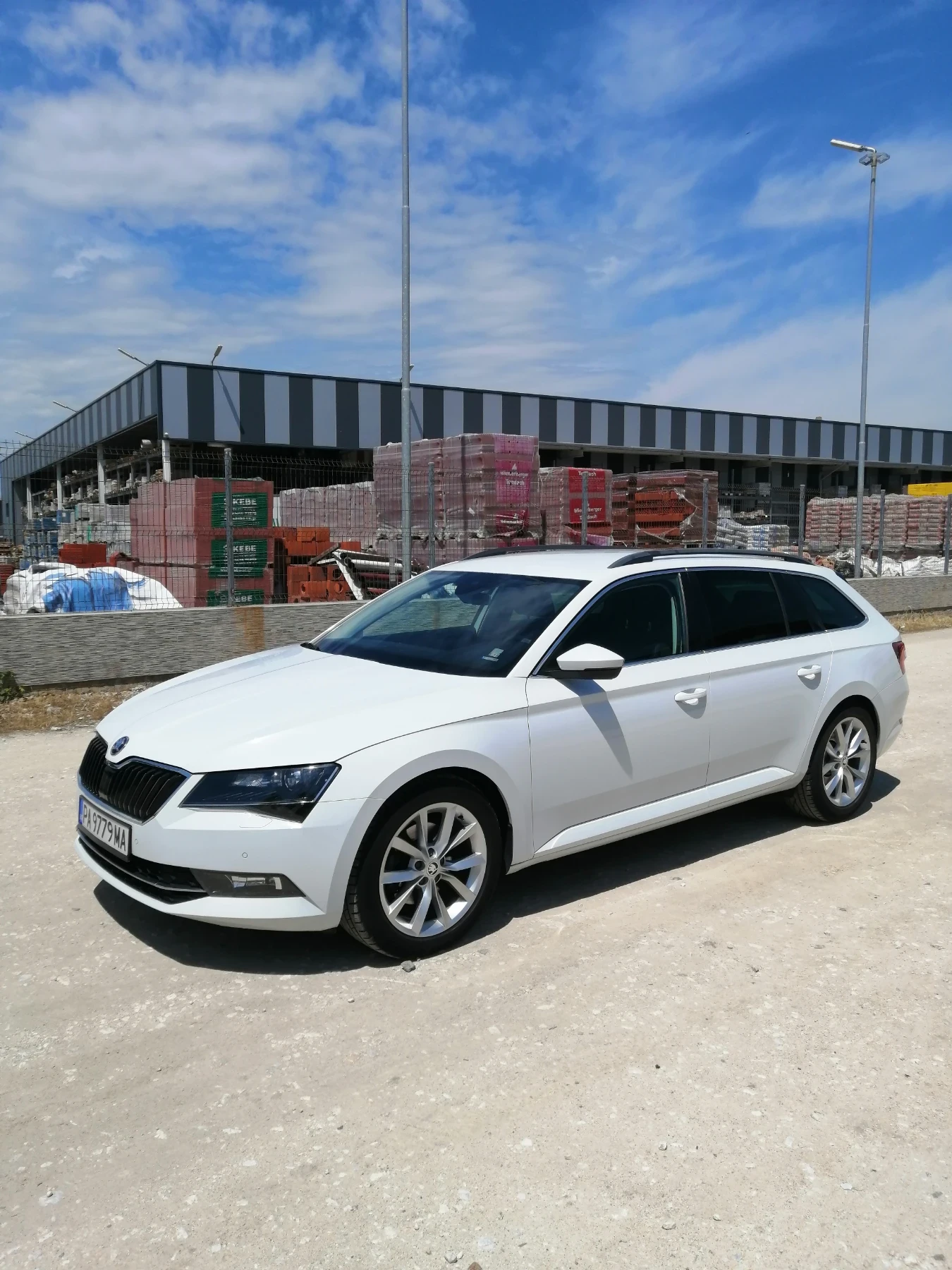 Skoda Superb  - изображение 10