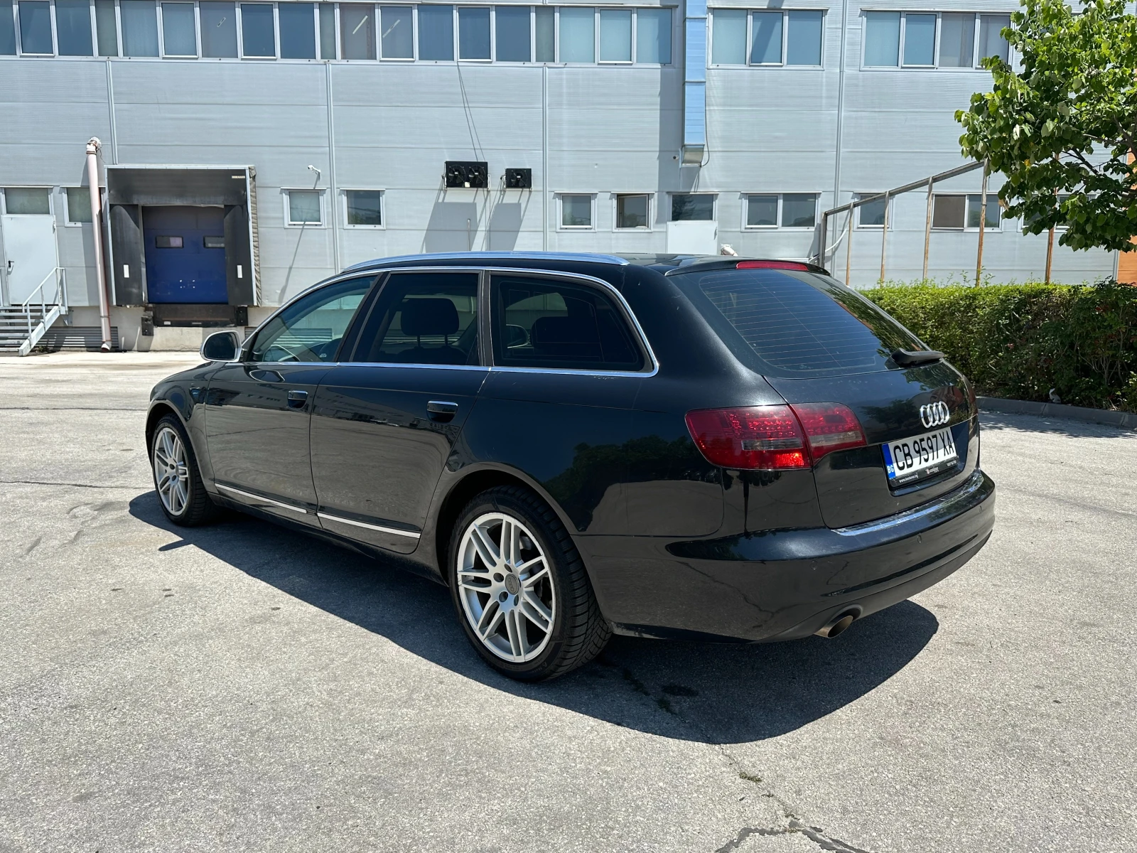 Audi A6 2.0TDI Автоматик - изображение 3