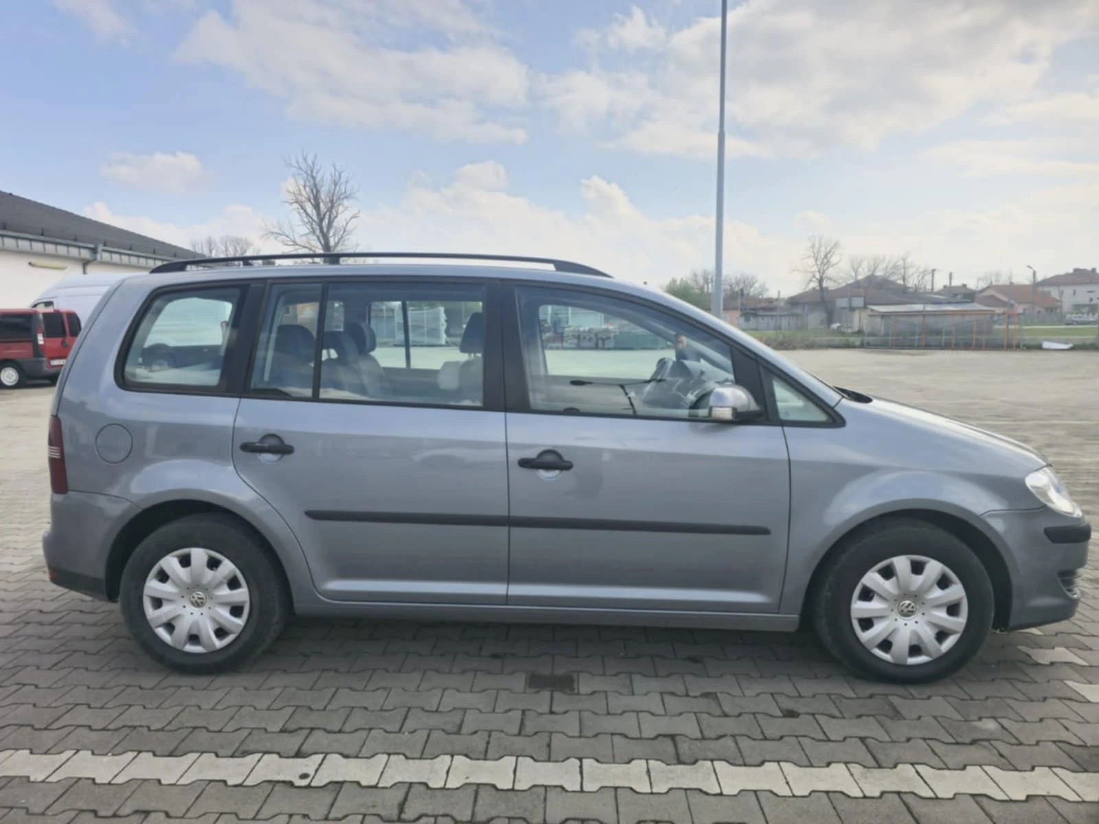 VW Touran  - изображение 6