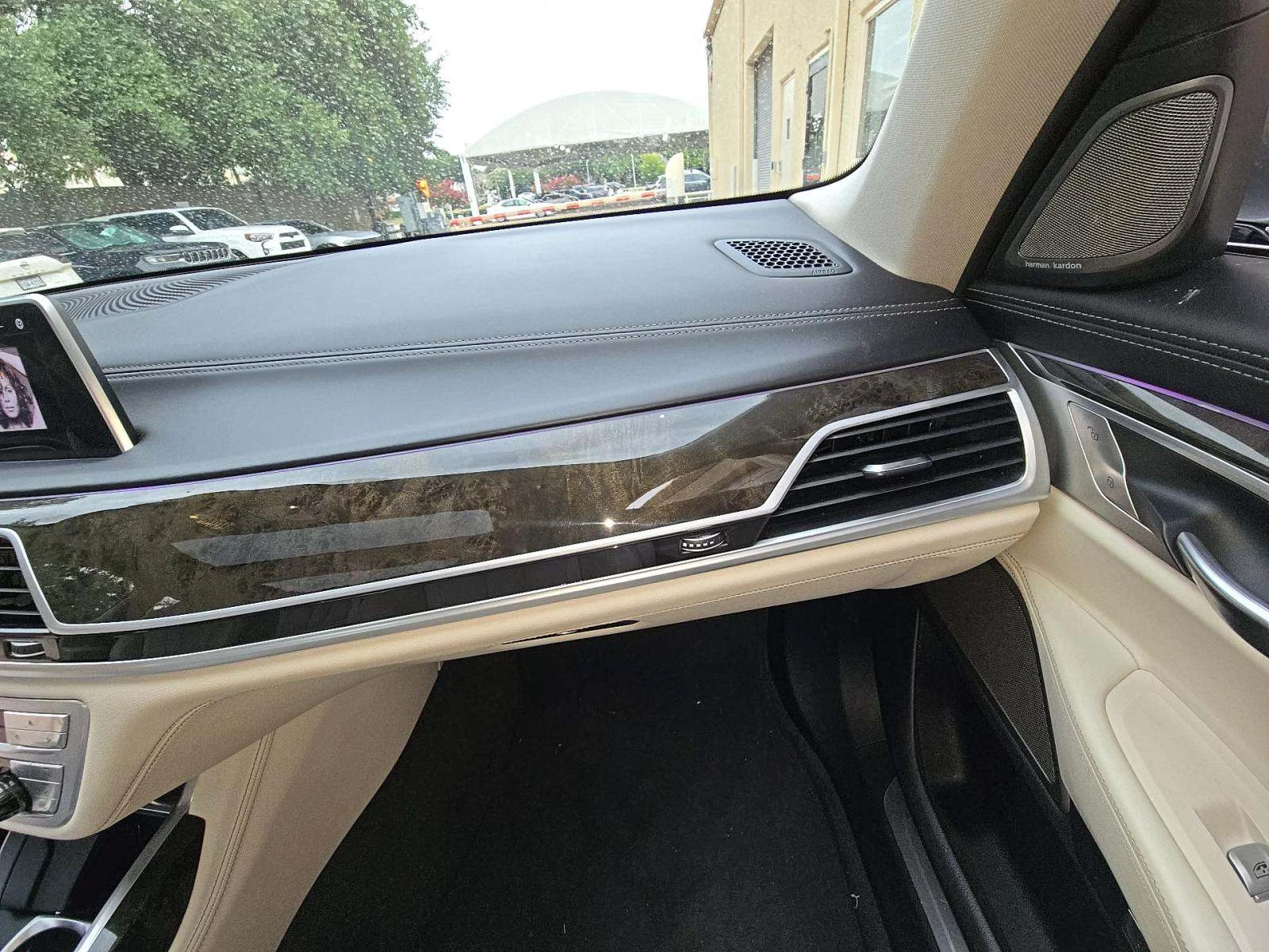 BMW 740 ДИСТРОНИК* ПОДГРЕВ* ОБДУХВАНЕ* МАСАЖ* КАМЕРА* КЕЙЛ - изображение 10