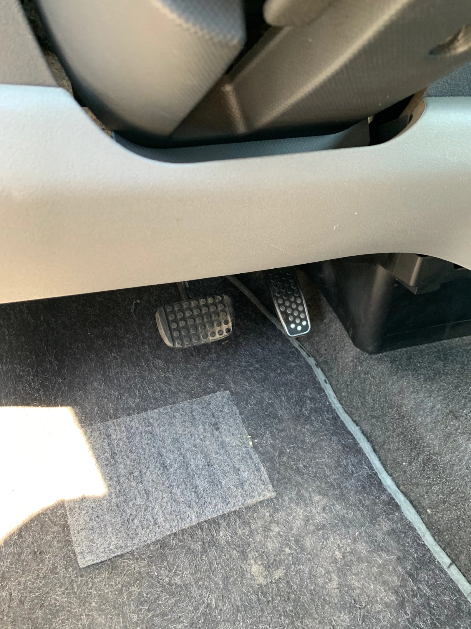 Daihatsu Sirion 1.3-91к.с автоматик 4х4 - изображение 4