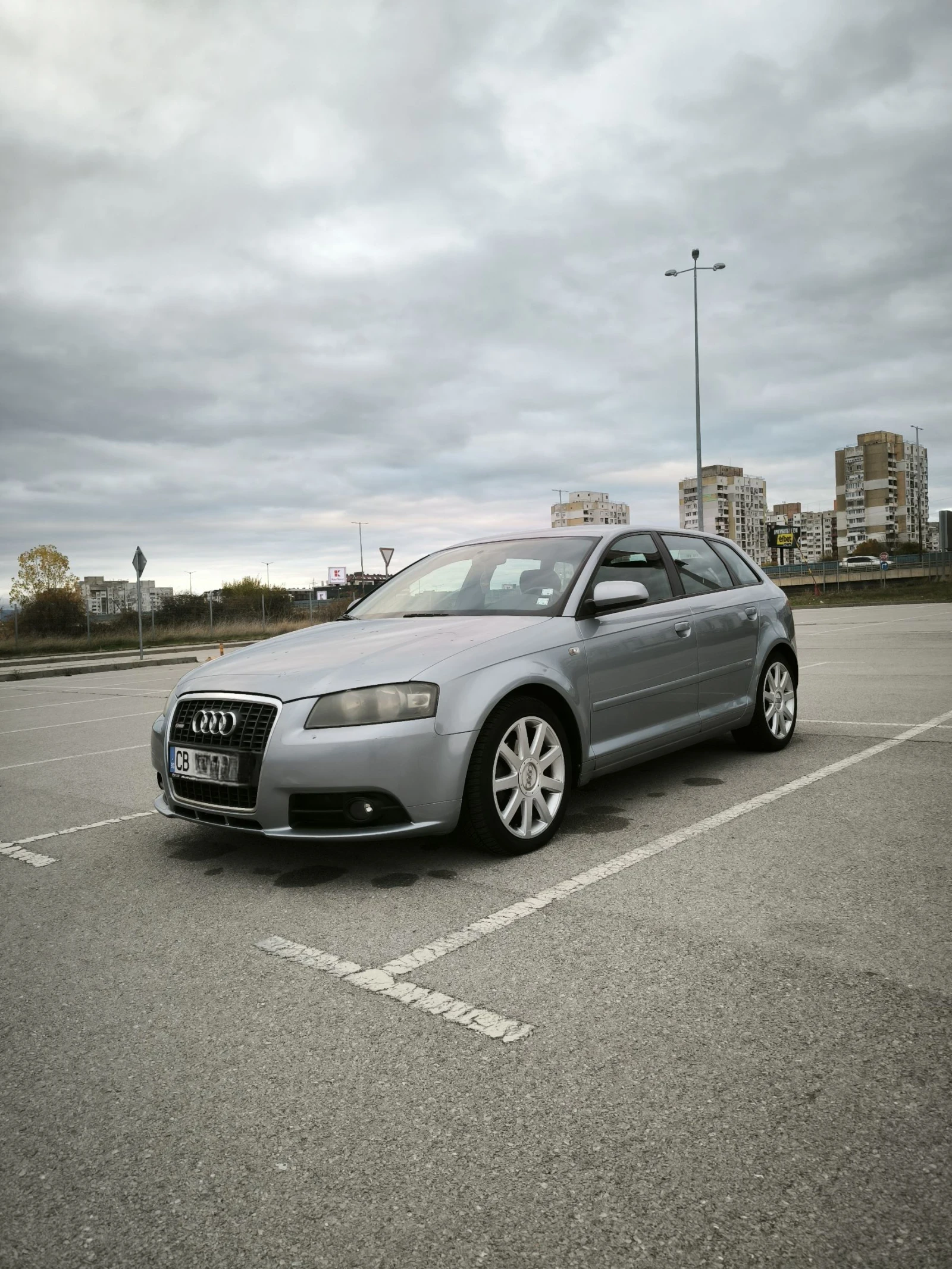 Audi A3 2.0TDI S-LINE - изображение 2