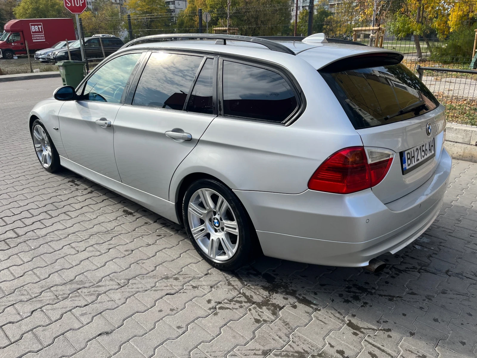 BMW 320 E91 - изображение 2