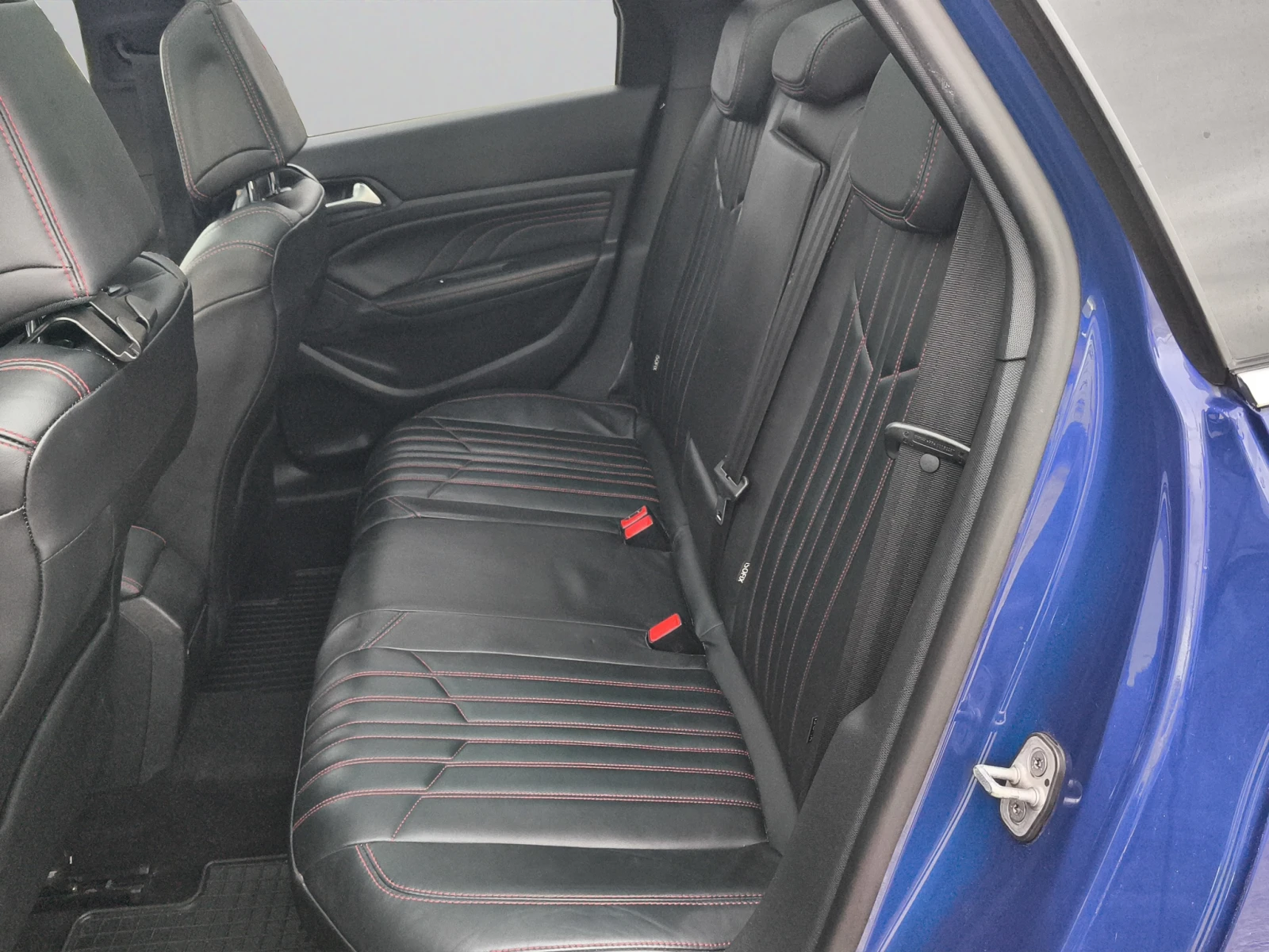 Peugeot 308 SW GT 2.0 e-HDI 180 EAT6 EURO 6B | Mobile.bg � ����������� 12