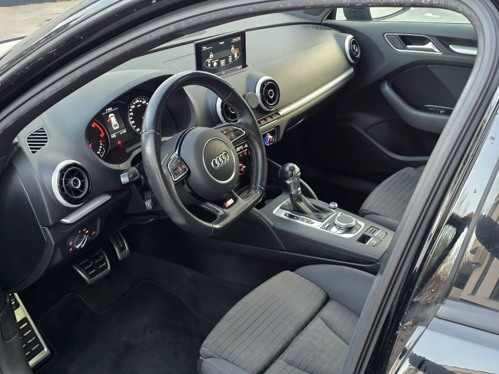 Audi A3 2.0TDI 3xS-Line DSG - изображение 9