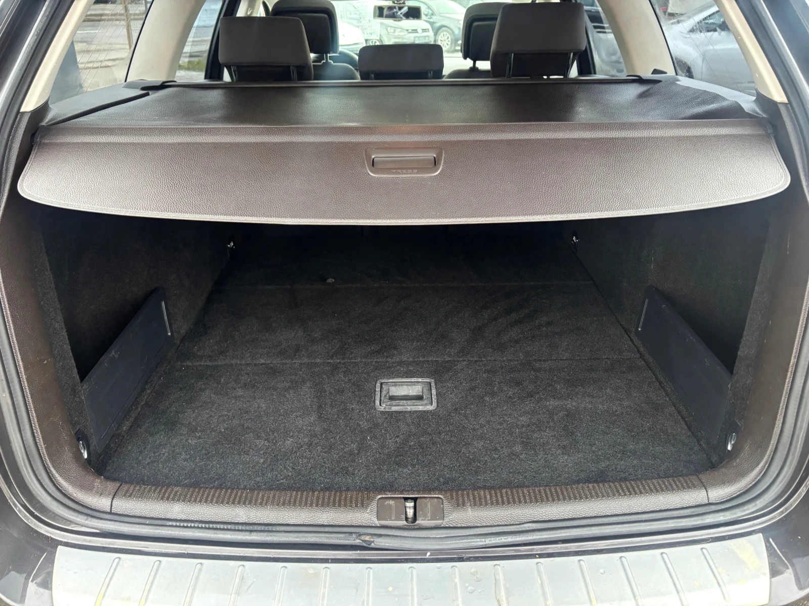 VW Passat 2012+ 2.0TDI+ 140+ ����+ �.�������+ 6��+ �������� | Mobile.bg � ����������� 12