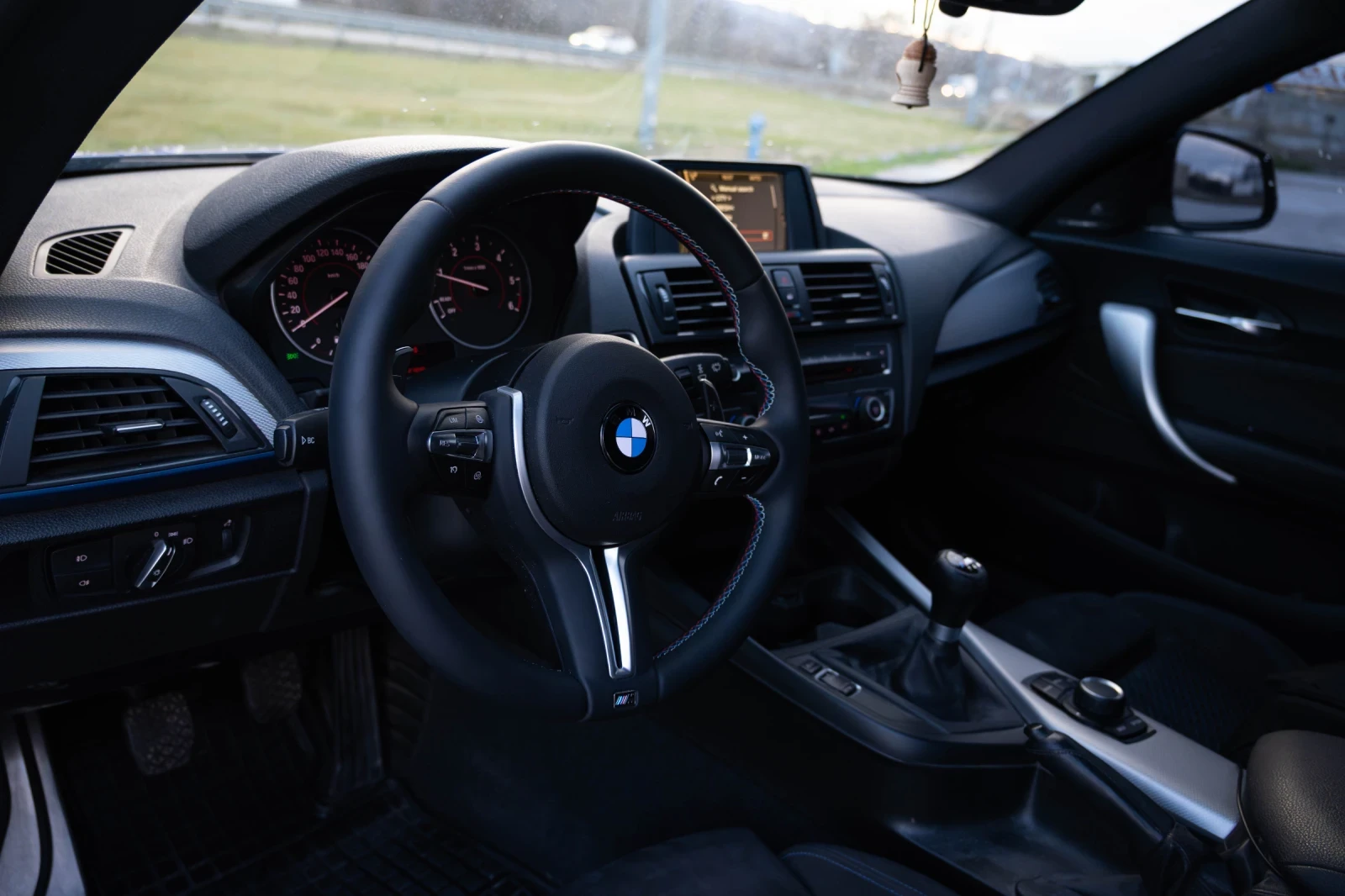 BMW 120 Germany/M-packet/Harman/Kardon - изображение 10