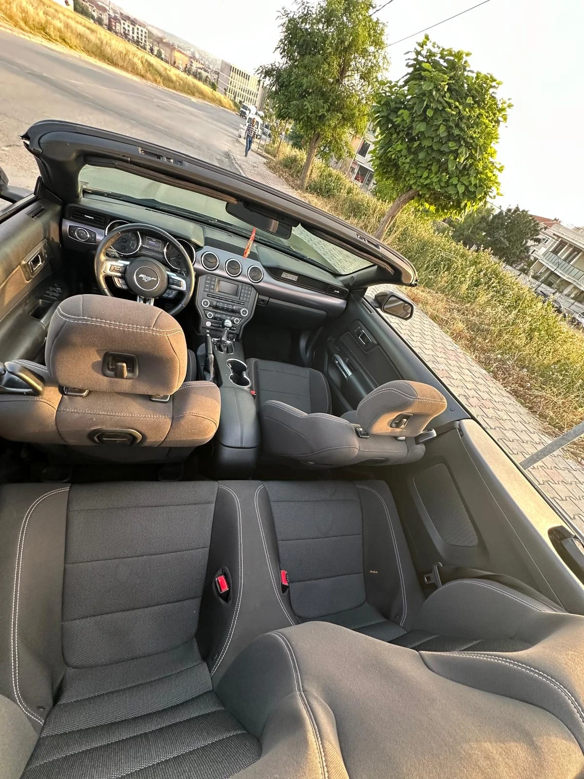 Ford Mustang, снимка 12 - Автомобили и джипове - 53818594