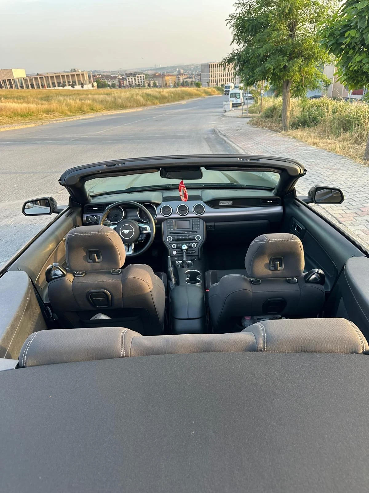 Ford Mustang, снимка 10 - Автомобили и джипове - 53818594