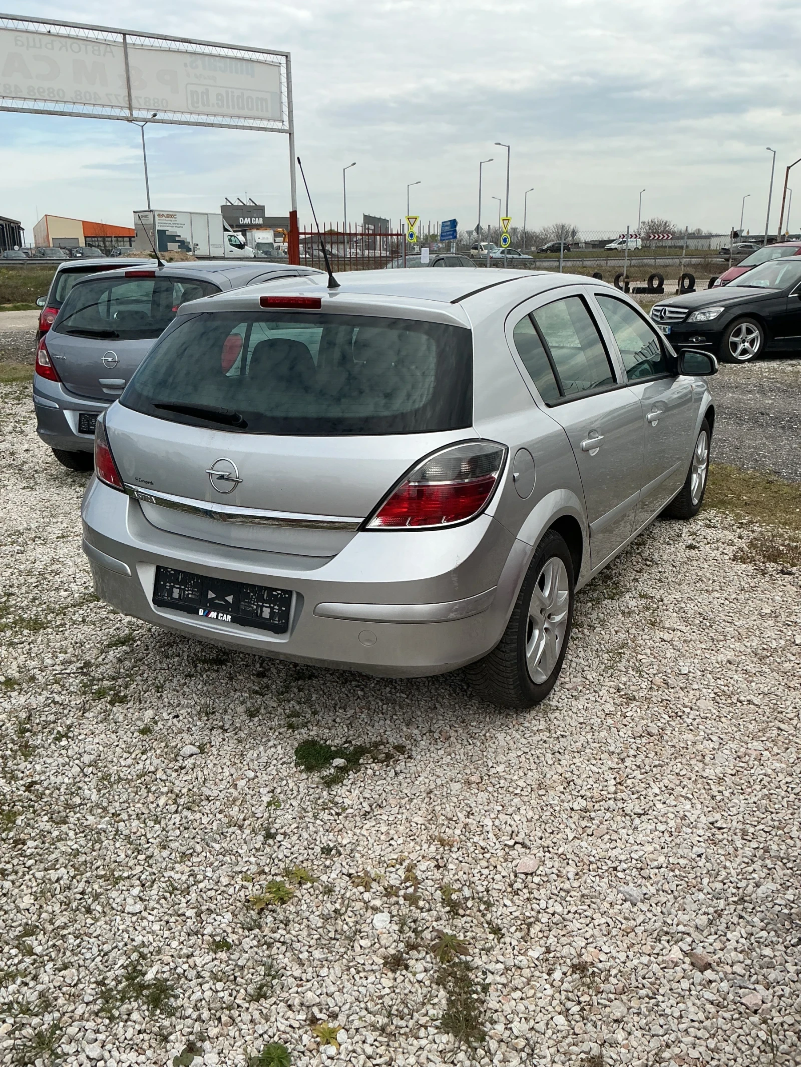 Opel Astra 1.4i, снимка 4 - Автомобили и джипове - 54042304