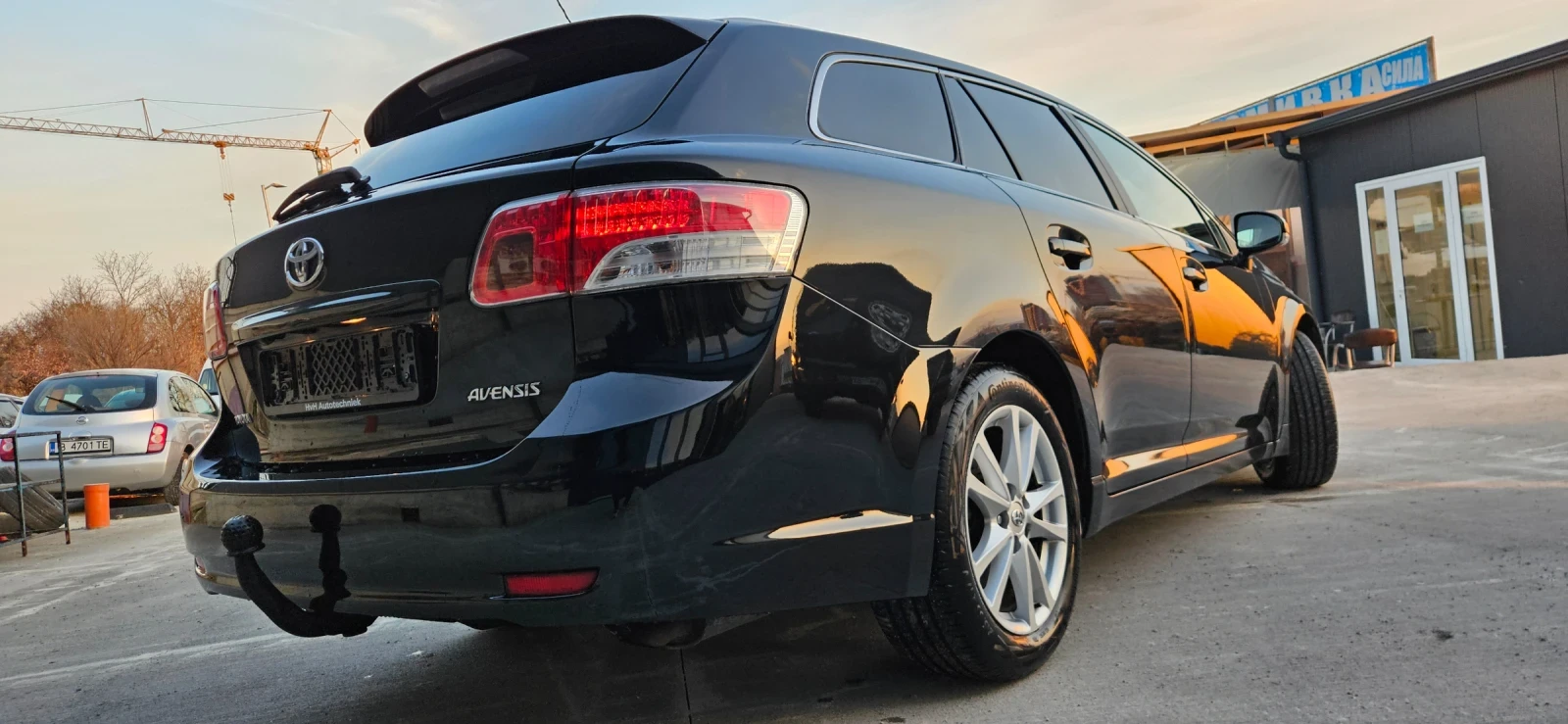 Toyota Avensis 1.8, ръчка, камера, снимка 8 - Автомобили и джипове - 54061112