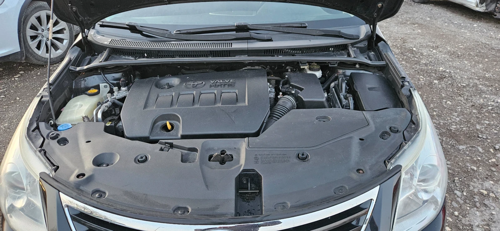 Toyota Avensis 1.8, ръчка, камера, снимка 17 - Автомобили и джипове - 54061112