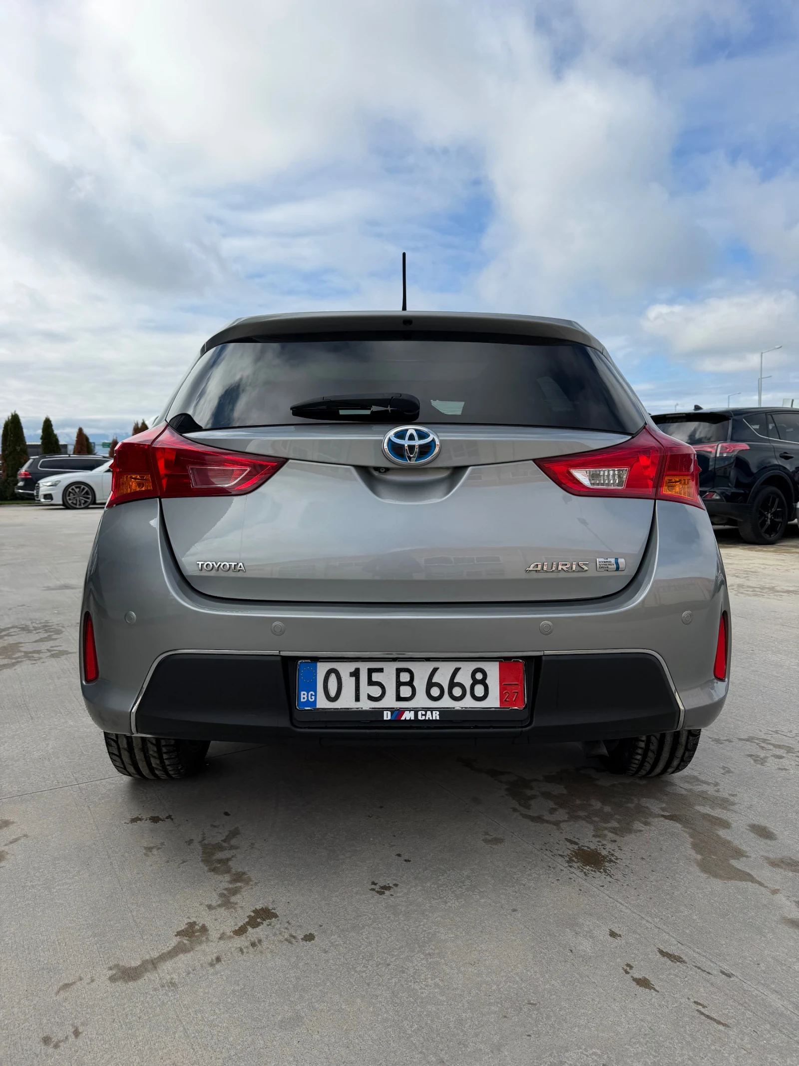 Toyota Auris * 1.8-HYBRID* ПАНОРАМА* ПОДГРЕВ* ЛИЗИНГ* , снимка 4 - Автомобили и джипове - 54076834