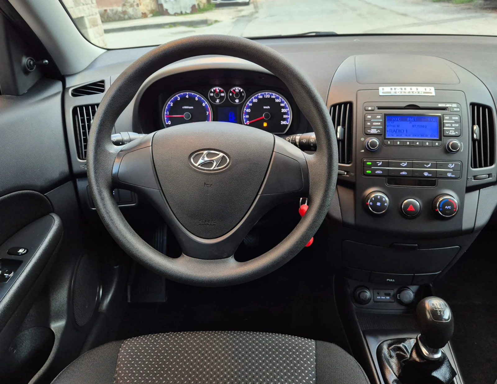 Hyundai I30 1.4i-FACE-LIFT-верига-ГАЗ, снимка 15 - Автомобили и джипове - 54102840