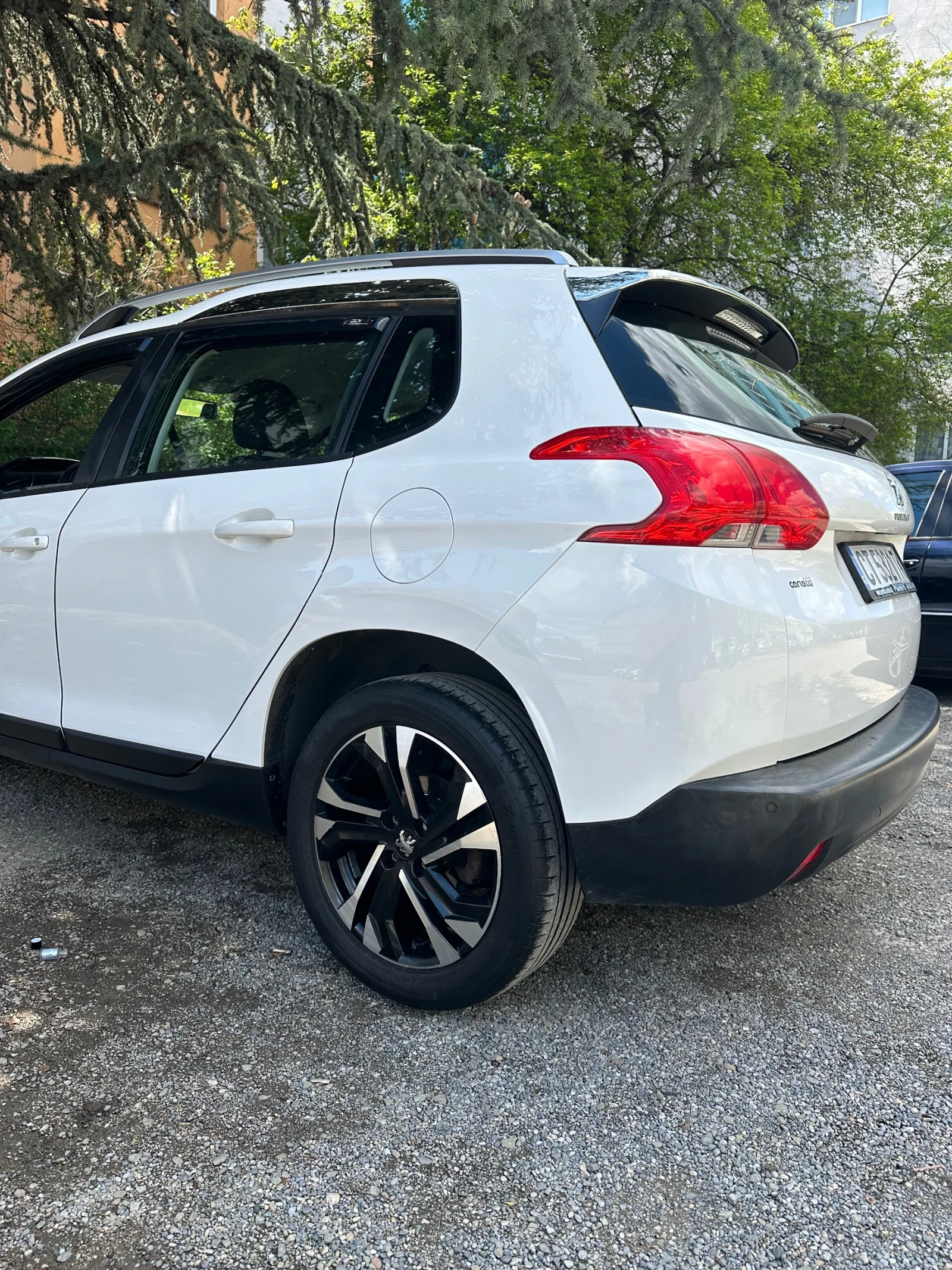 Peugeot 2008, снимка 4 - Автомобили и джипове - 54289852