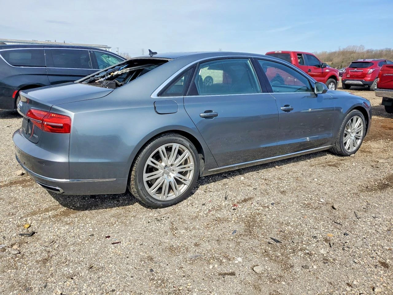Audi A8 3.0l L Quattro, снимка 3 - Автомобили и джипове - 54430349