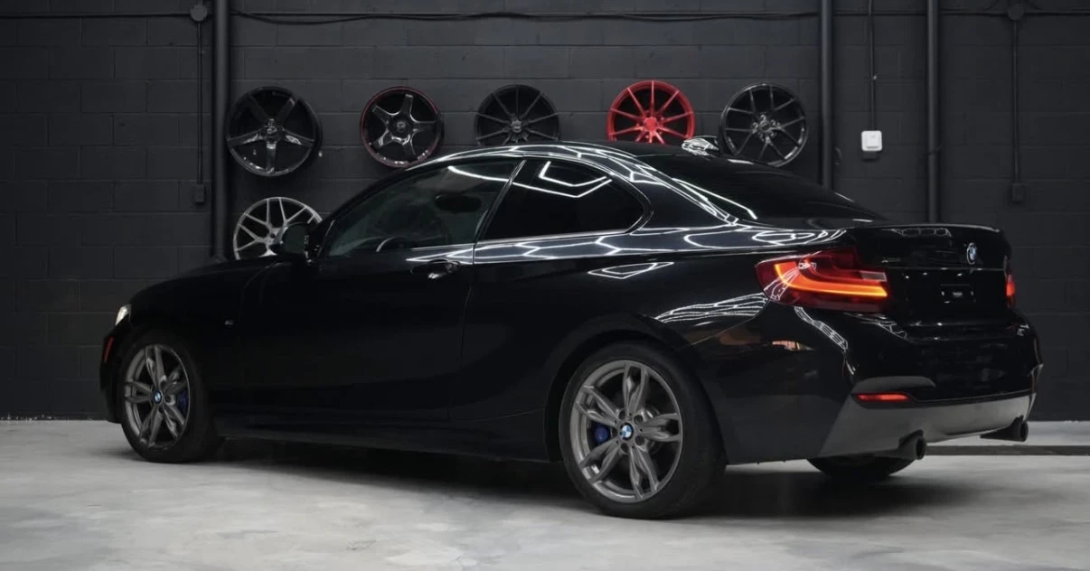 BMW 240 М PERFORMANCE * ЗАДНО * CARPLAY * LED * CARFAX * , снимка 2 - Автомобили и джипове - 54848858