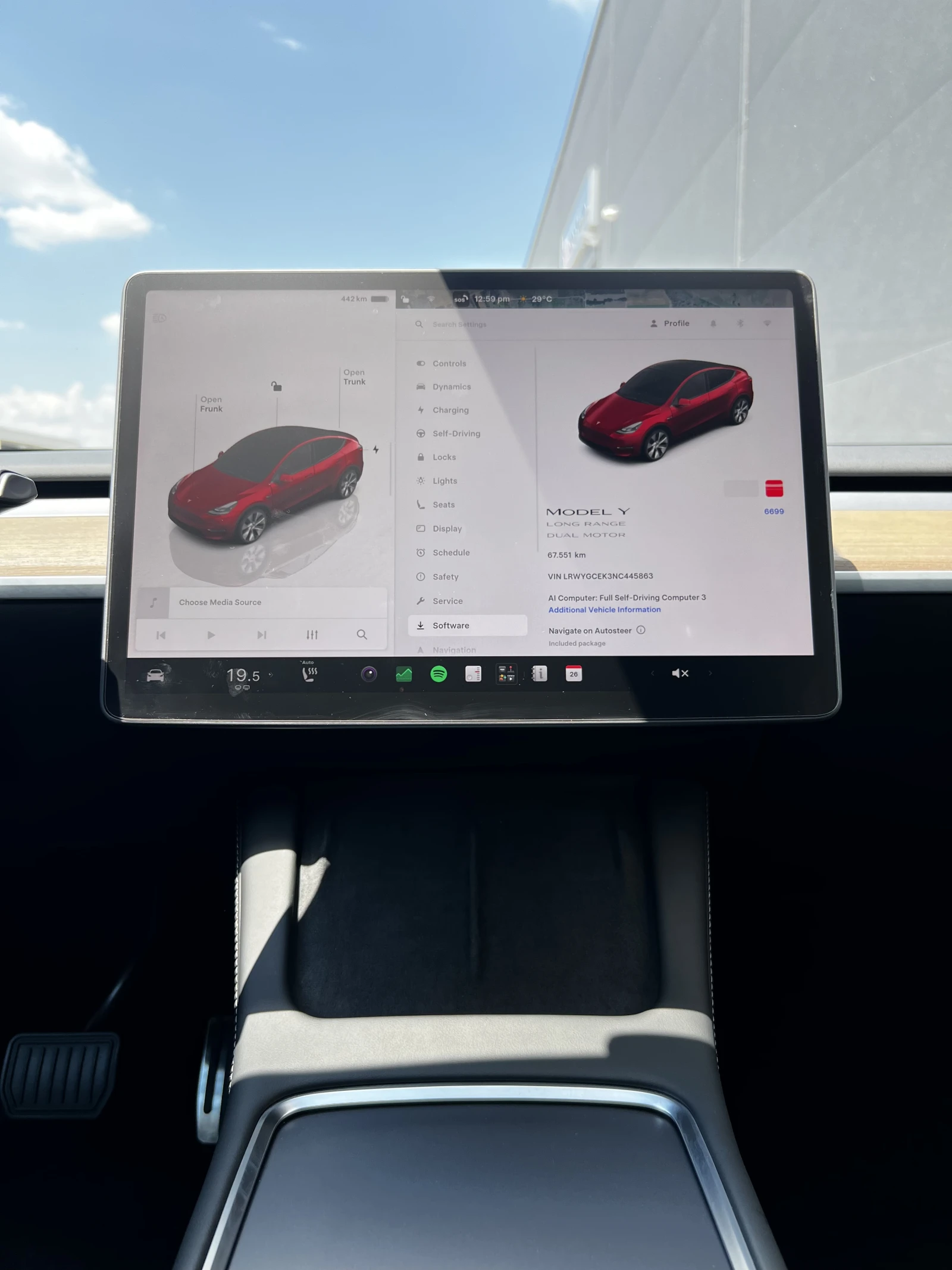 Tesla Model Y Long Range Dual AWD, снимка 15 - Автомобили и джипове - 55087904