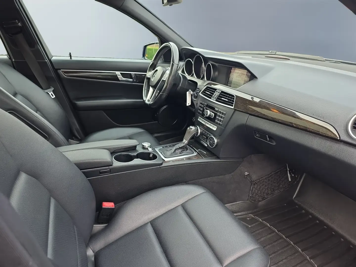 Mercedes-Benz C 350 * 4MATIC * ��� ��������� * ��������� ���� �� �� *  | Mobile.bg � ����������� 11