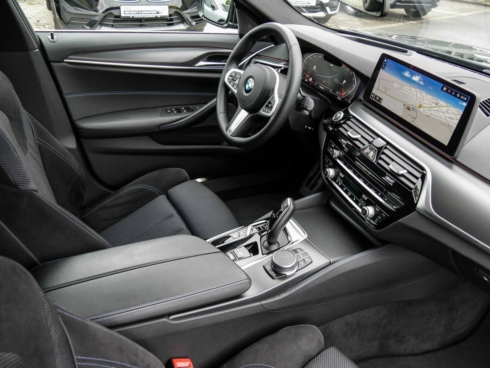BMW 530, снимка 2 - Автомобили и джипове - 55346916