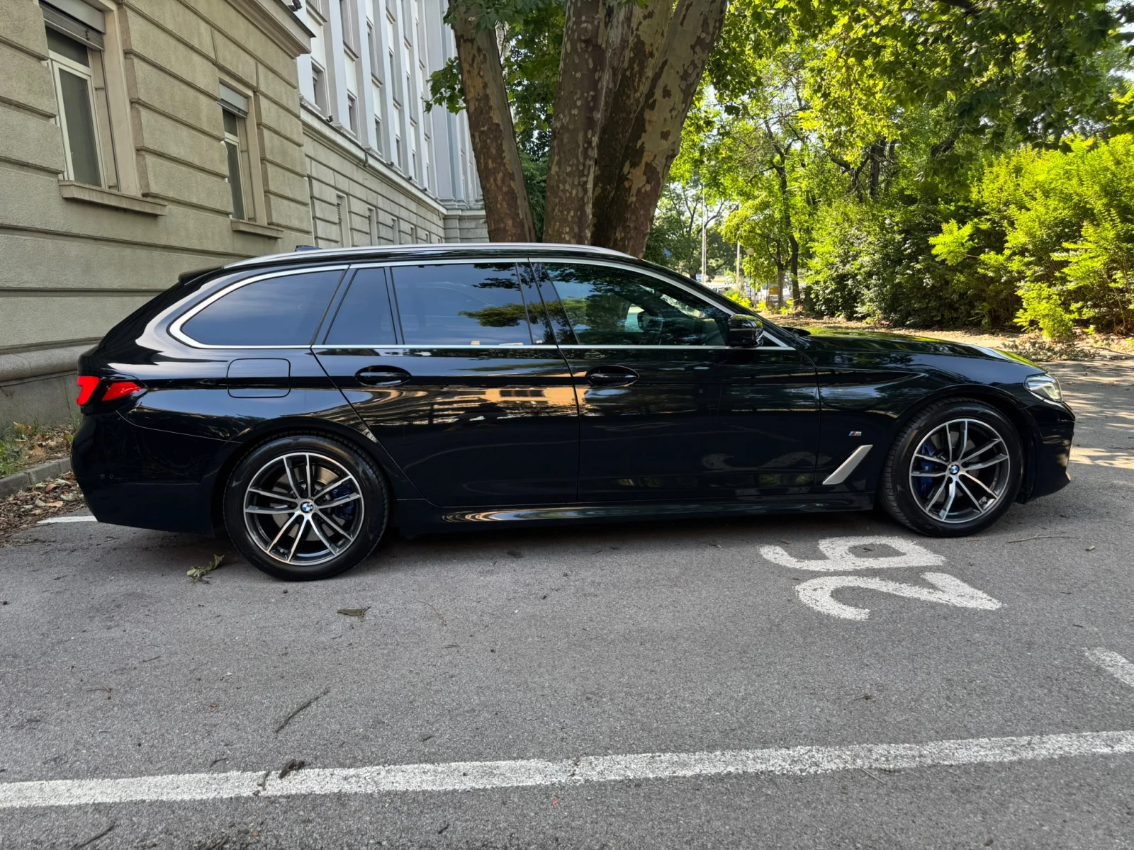 BMW 530, снимка 16 - Автомобили и джипове - 55346916