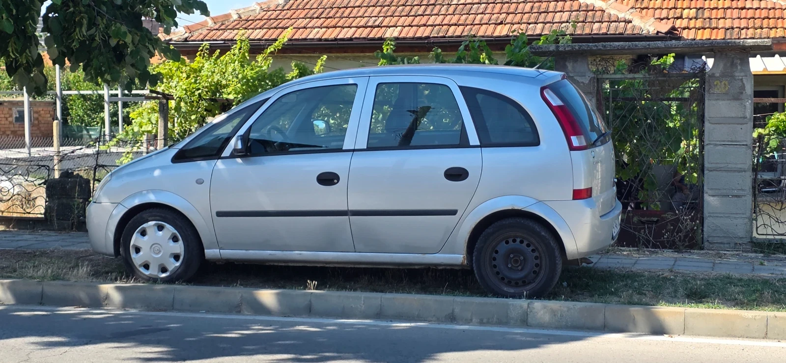 Opel Meriva, снимка 4 - Автомобили и джипове - 55510749