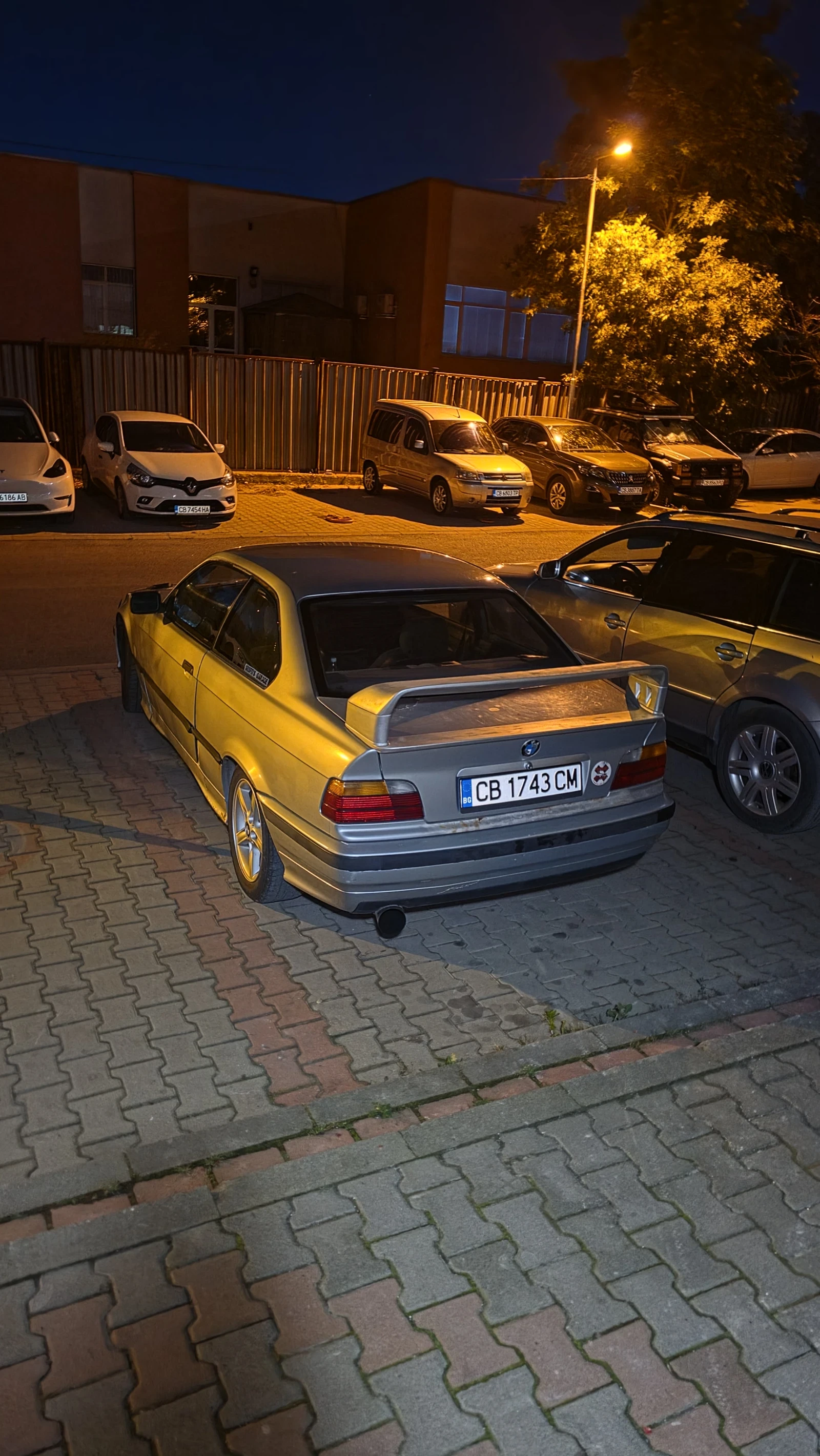 BMW 316 Turbo, снимка 2 - Автомобили и джипове - 55645087
