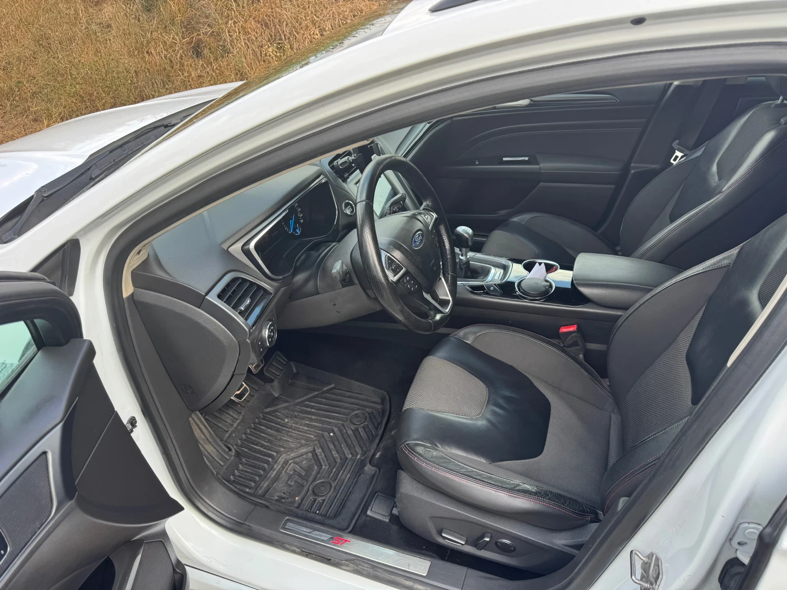 Ford Mondeo ST-Line, снимка 16 - Автомобили и джипове - 55890415