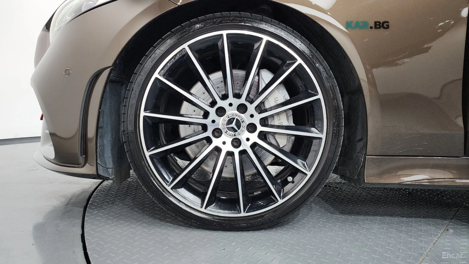 Mercedes-Benz CLS 450 4MATIC* AMG-LINE* DISTRONIC* 360* ПОДГРЕВ* ОБДУХ* , снимка 16 - Автомобили и джипове - 55942666