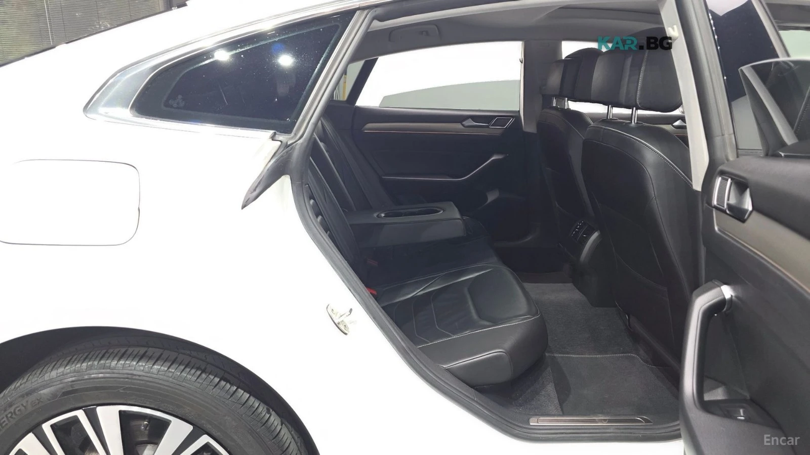 VW Arteon ОБДУХВАНЕ* ПОДГРЕВ* МАСАЖ* 360 КАМЕРА* ПАМЕТ, снимка 11 - Автомобили и джипове - 56004606