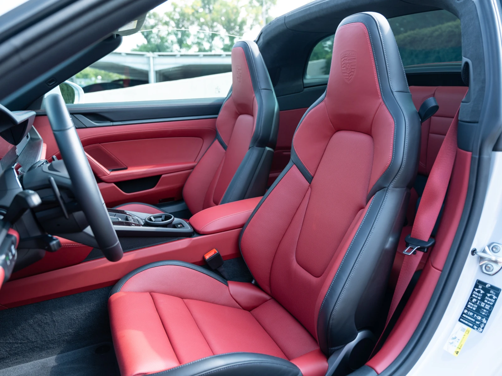 Porsche 911 Targa 4 GTS, снимка 7 - Автомобили и джипове - 56251188