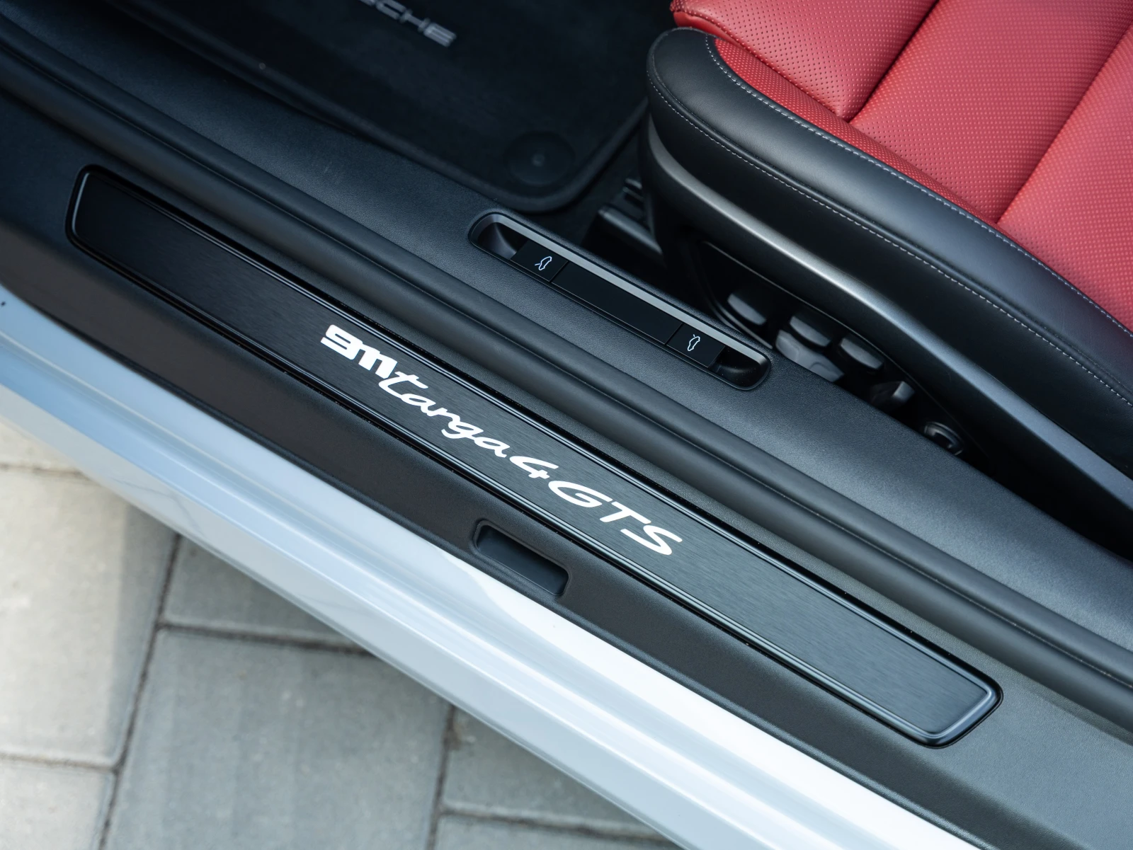 Porsche 911 Targa 4 GTS, снимка 15 - Автомобили и джипове - 56251188
